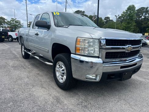 Used 2010 Chevrolet Silverado 2500 LT w/ Interior Plus Package AWD/4WD image 1