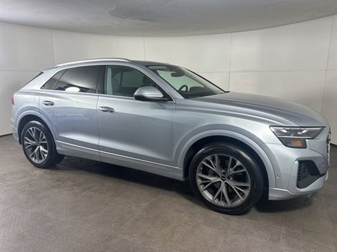 Certified 2025 Audi Q8 Premium Plus w/ Premium Plus Package image 9