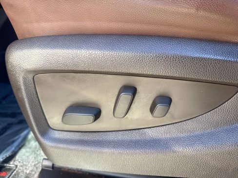 Used 2016 Chevrolet Silverado 2500 High Country w/ High Country Premium Package image 16