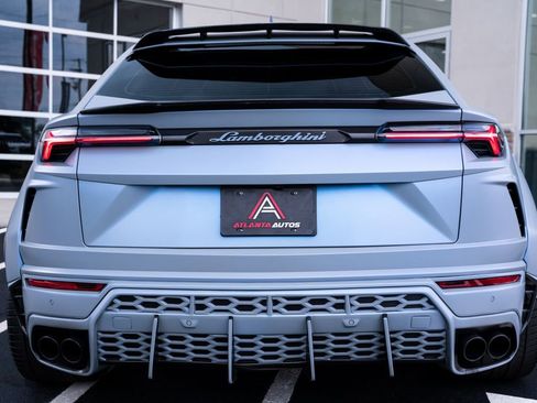 Used 2022 Lamborghini Urus AWD/4WD image 19