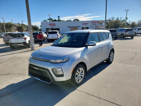 Certified 2020 Kia Soul LX image 8