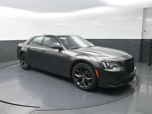 Used 2023 Chrysler 300 S RWD image 10
