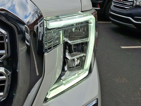 Used 2021 GMC Sierra 1500 Denali w/ Denali Ultimate Package image 9