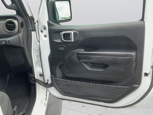 Used 2021 Jeep Wrangler Sport AWD/4WD image 22