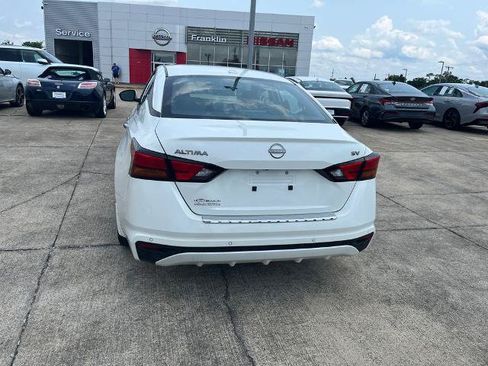 Certified 2023 Nissan Altima 2.5 SV FWD image 4