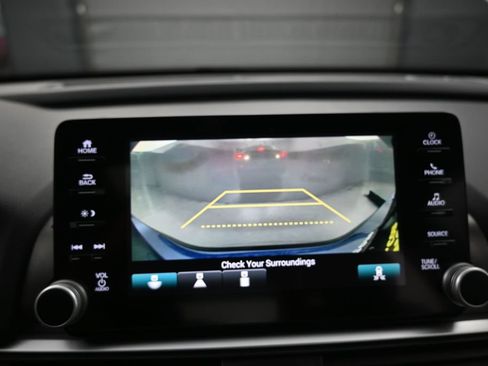 Used 2018 Honda Accord EX image 7