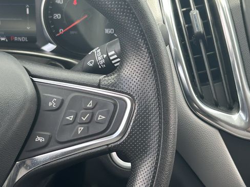 Certified 2024 Chevrolet Equinox LS w/ LS Convenience Package FWD image 25
