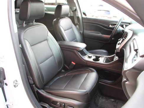 Used 2021 GMC Acadia SLT w/ Elevation Edition AWD/4WD image 18