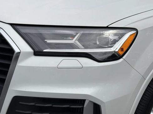 Used 2022 Audi Q7 3.0T Premium AWD/4WD image 11