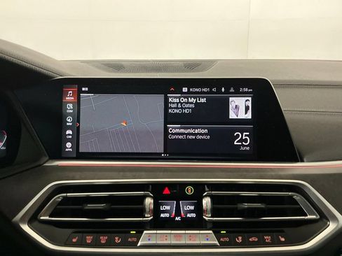 Certified 2023 BMW X5 xDrive40i w/ Executive Package AWD/4WD image 11