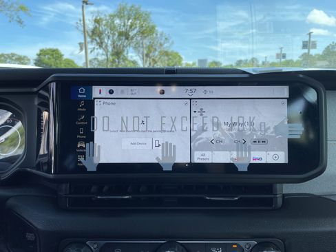 New 2026 Jeep Gladiator Sport AWD/4WD image 43