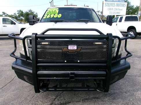 Used 2013 Chevrolet Silverado 3500 W/T w/ Snow Plow Prep Package AWD/4WD image 3