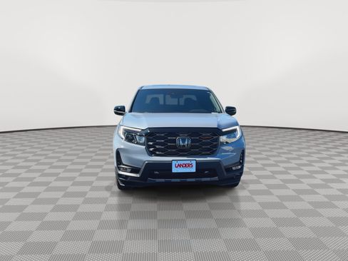 Used 2025 Honda Ridgeline TrailSport+ image 3