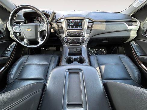 Used 2020 Chevrolet Suburban LT AWD/4WD image 12