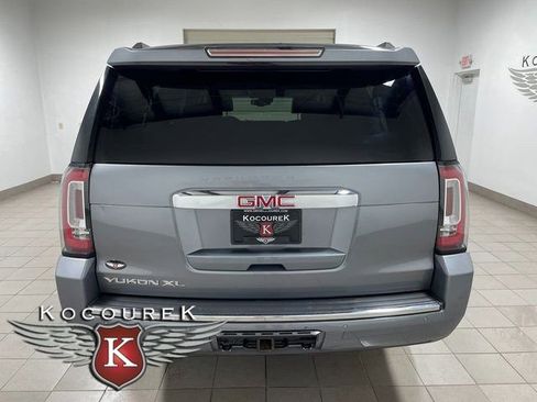 Used 2020 GMC Yukon XL Denali AWD/4WD image 5