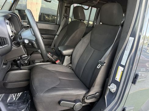 Used 2016 Jeep Wrangler Unlimited Sport AWD/4WD image 10