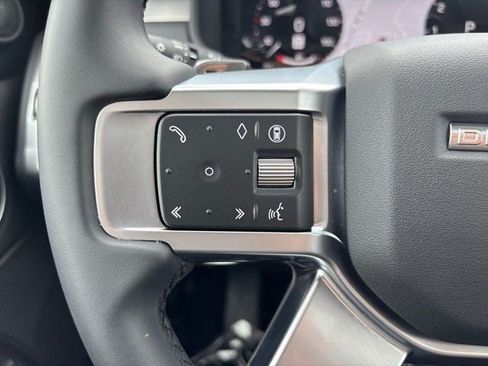 Certified 2025 Land Rover Discovery Dynamic SE AWD/4WD image 22