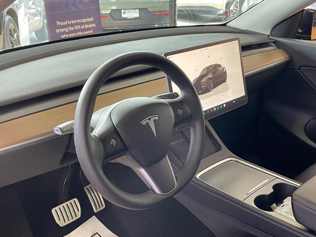 Used 2022 Tesla Model Y Performance AWD/4WD image 15