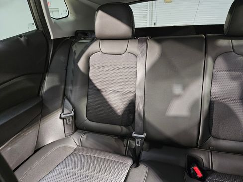 Used 2024 Chevrolet Trax LT image 12