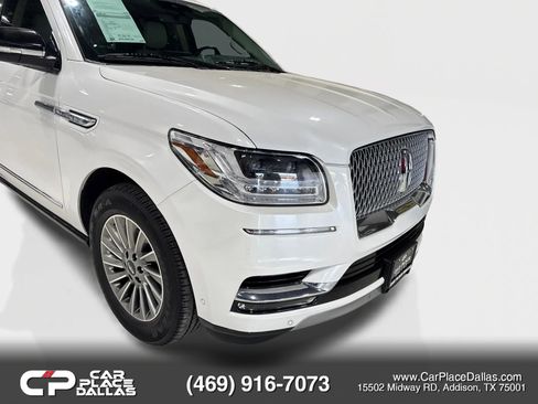 Used 2020 Lincoln Navigator 2WD image 3