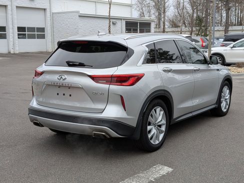 Used 2019 INFINITI QX50 Essential w/ Premium Heat Package image 3