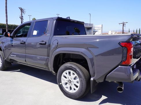 New 2026 Toyota Tacoma SR5 AWD/4WD image 6
