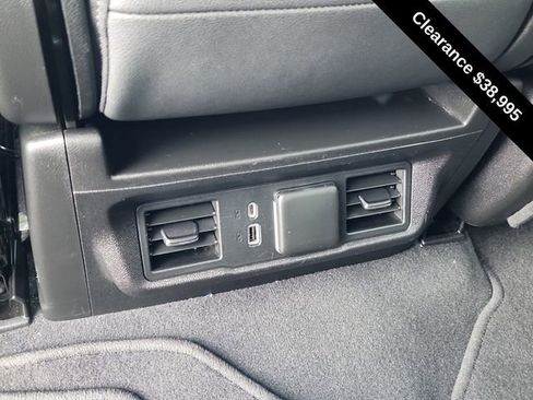 Used 2024 GMC Sierra 1500 SLT image 24