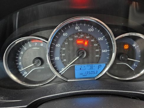 Used 2014 Toyota Corolla LE image 8