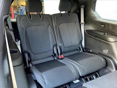 New 2025 Jeep Grand Cherokee L Laredo w/ Luxury Tech Group I image 17