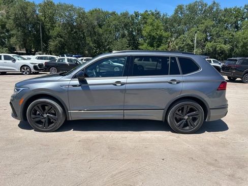 Used 2024 Volkswagen Tiguan SE R-Line image 17