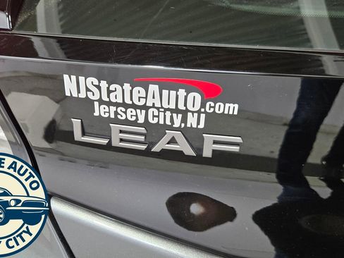 Used 2024 Nissan Leaf SV Plus image 30