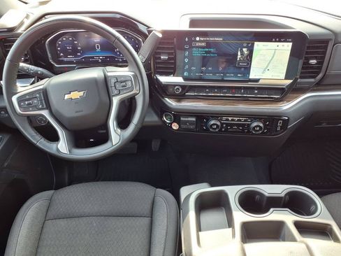 Used 2025 Chevrolet Silverado 1500 LT RWD image 12