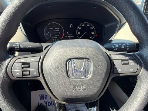 Used 2026 Honda HR-V LX image 19