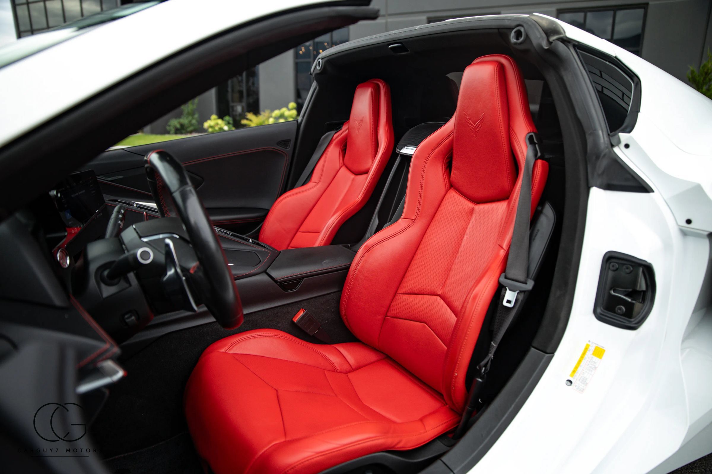Used 2020 Chevrolet Corvette Stingray Coupe w/ Z51 Performance Package RWD image 27