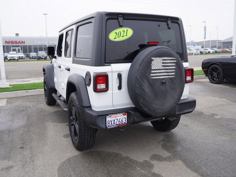 Used 2021 Jeep Wrangler Unlimited Sport image 9