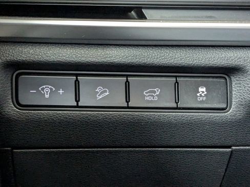 Used 2024 Kia Telluride EX w/ EX Captain's Chair Package FWD image 43