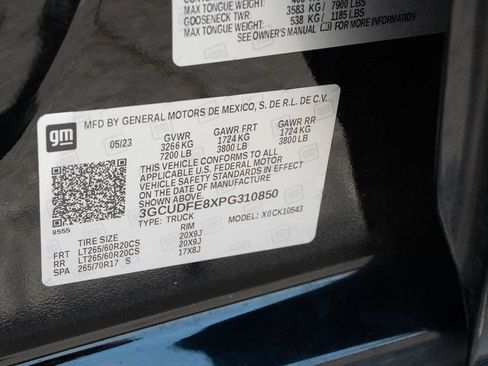 Used 2023 Chevrolet Silverado 1500 LT Trail Boss w/ LT Trail Boss Premium Package AWD/4WD image 45