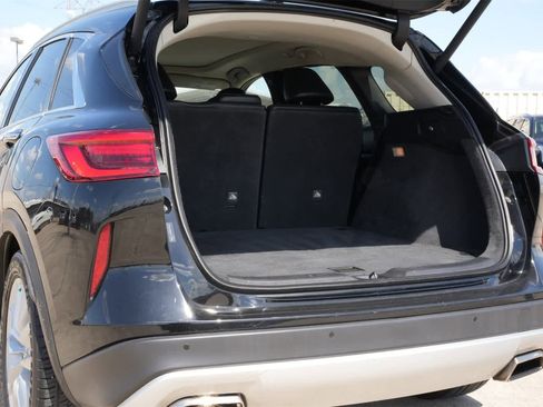 Used 2019 INFINITI QX50 Essential w/ Premium Heat Package image 21