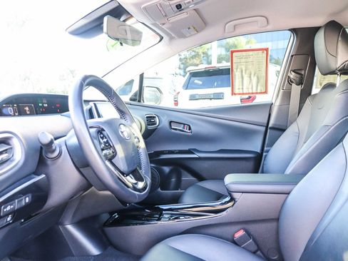 Certified 2021 Toyota Prius Prime XLE image 18