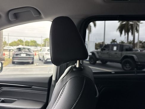 Certified 2024 Honda Odyssey Touring image 12