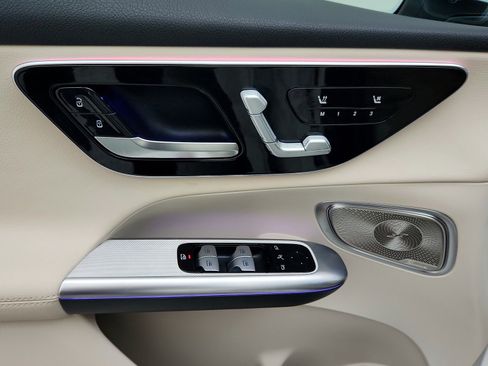 Certified 2026 Mercedes-Benz GLC 300 image 29