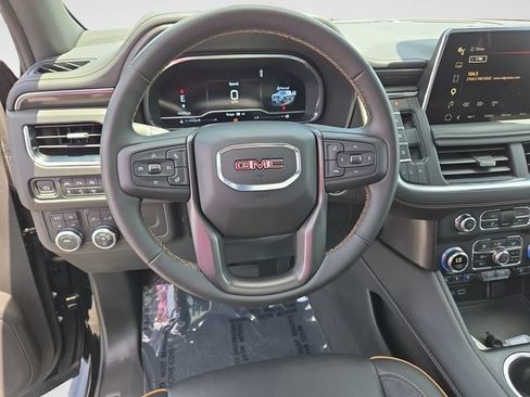 Used 2024 GMC Yukon AT4 w/ AT4 Premium Package AWD/4WD image 19