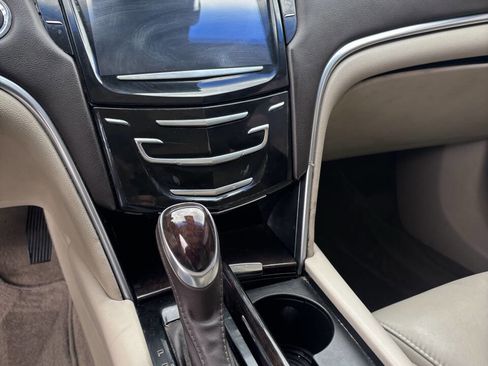 Used 2013 Cadillac XTS Luxury w/ Driver Awareness Package FWD image 10
