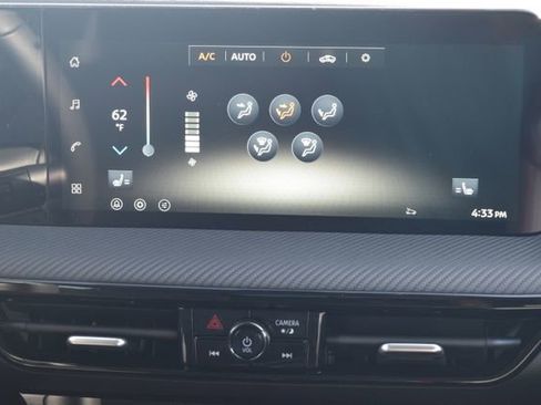 New 2026 Nissan Kicks SR w/ Cold Weather Package AWD/4WD image 15