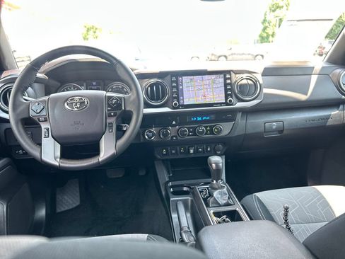 Certified 2023 Toyota Tacoma TRD Off-Road w/ Advanced Technology Package AWD/4WD image 28