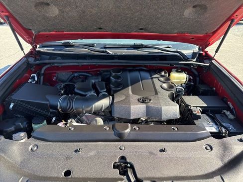 Used 2020 Toyota 4Runner SR5 Premium image 35