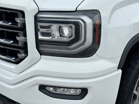 Used 2018 GMC Sierra 1500 SLT AWD/4WD image 13