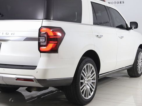 Used 2022 Ford Expedition Limited image 47