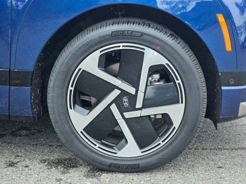 New 2026 Hyundai Ioniq 9 Calligraphy image 9