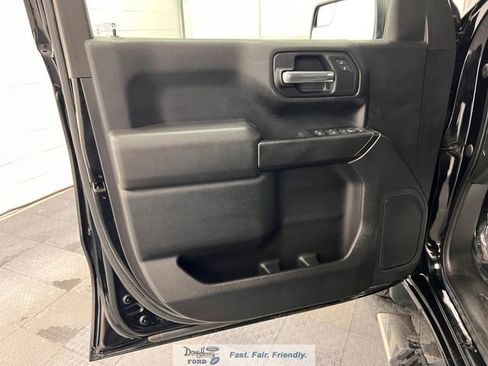 Used 2022 Chevrolet Silverado 1500 Custom image 24